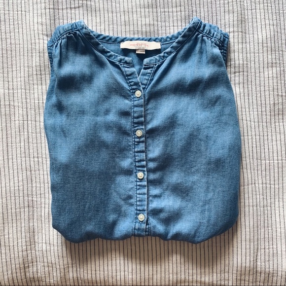 Chambray Sleeveless Top - Picture 3 of 7